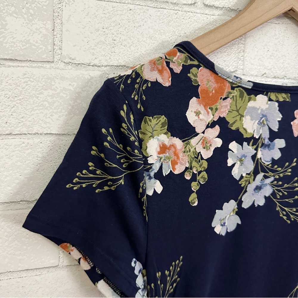 ISABEL Maternity by Ingrid & Isabel Navy Flowered Scoop Neck Short Sleeve Dress - Picture 10 of 13